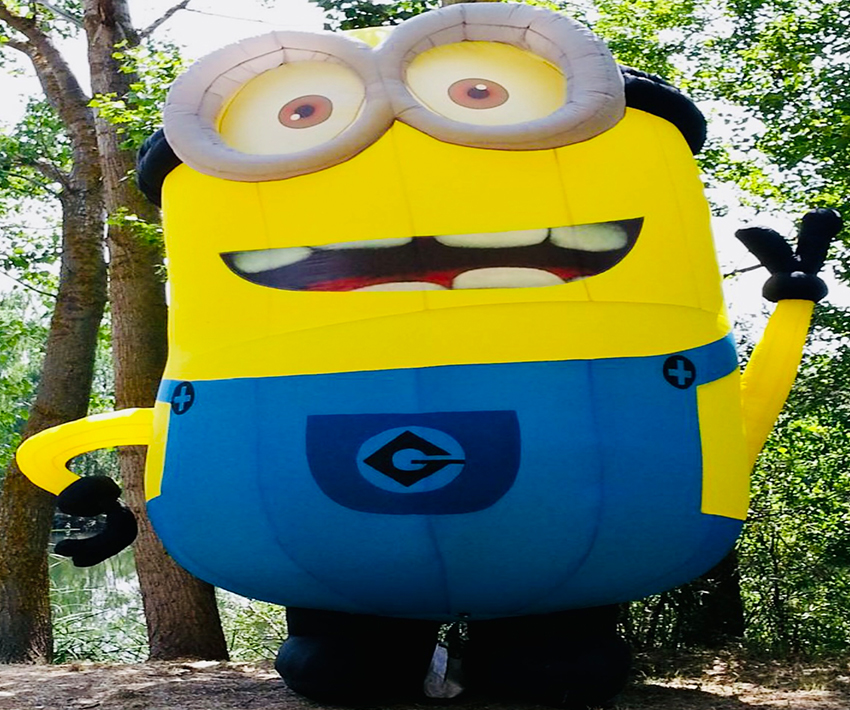 Alquiler Hinchable Minions Gigante